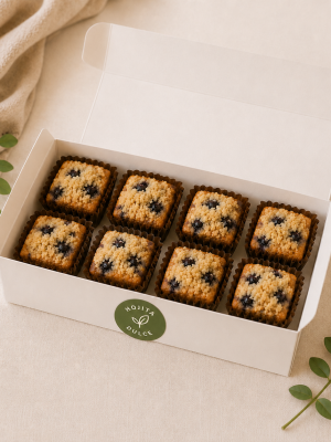 cake arandanos caja